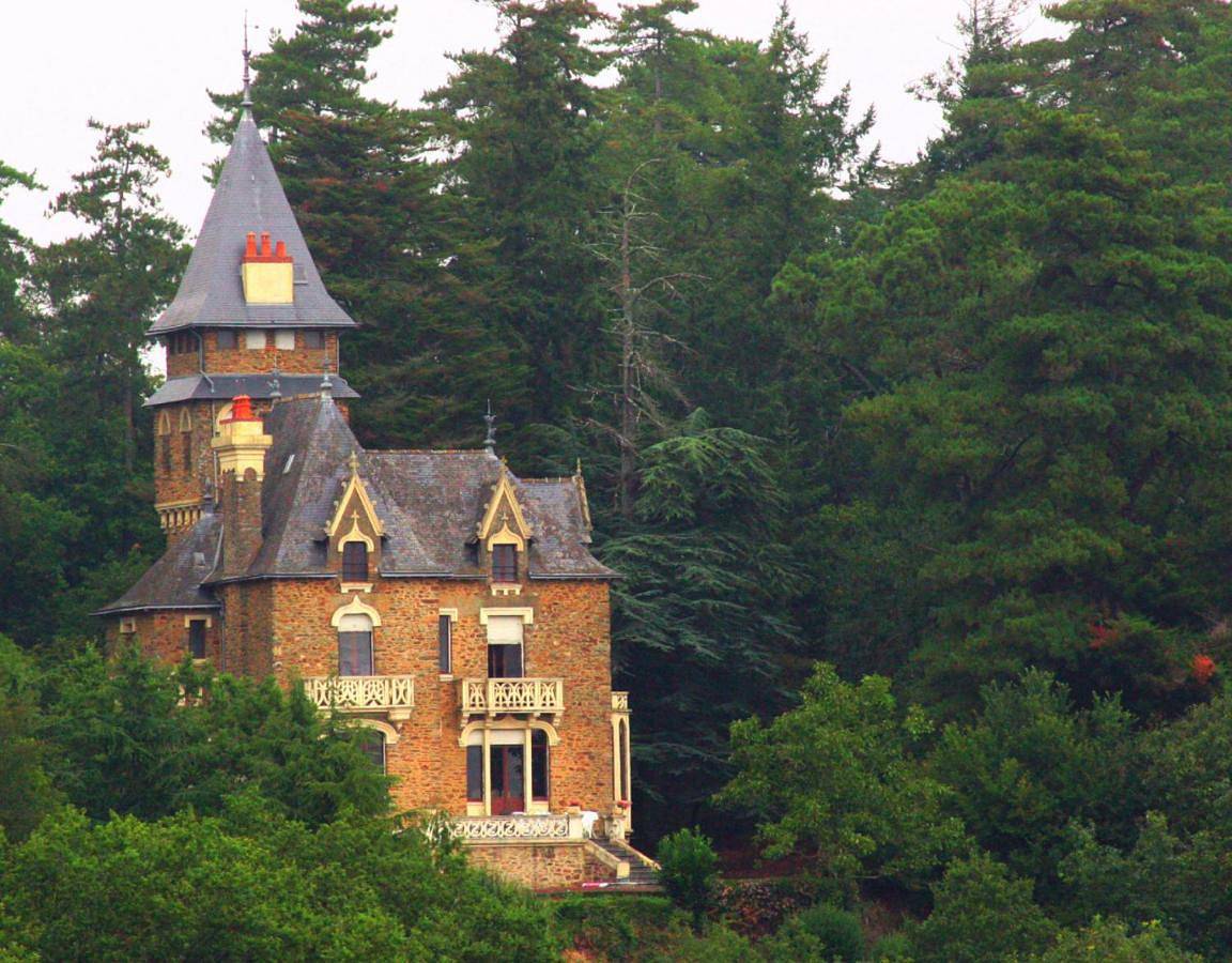 Chateau du Mur in Comblessac, Région de Redon