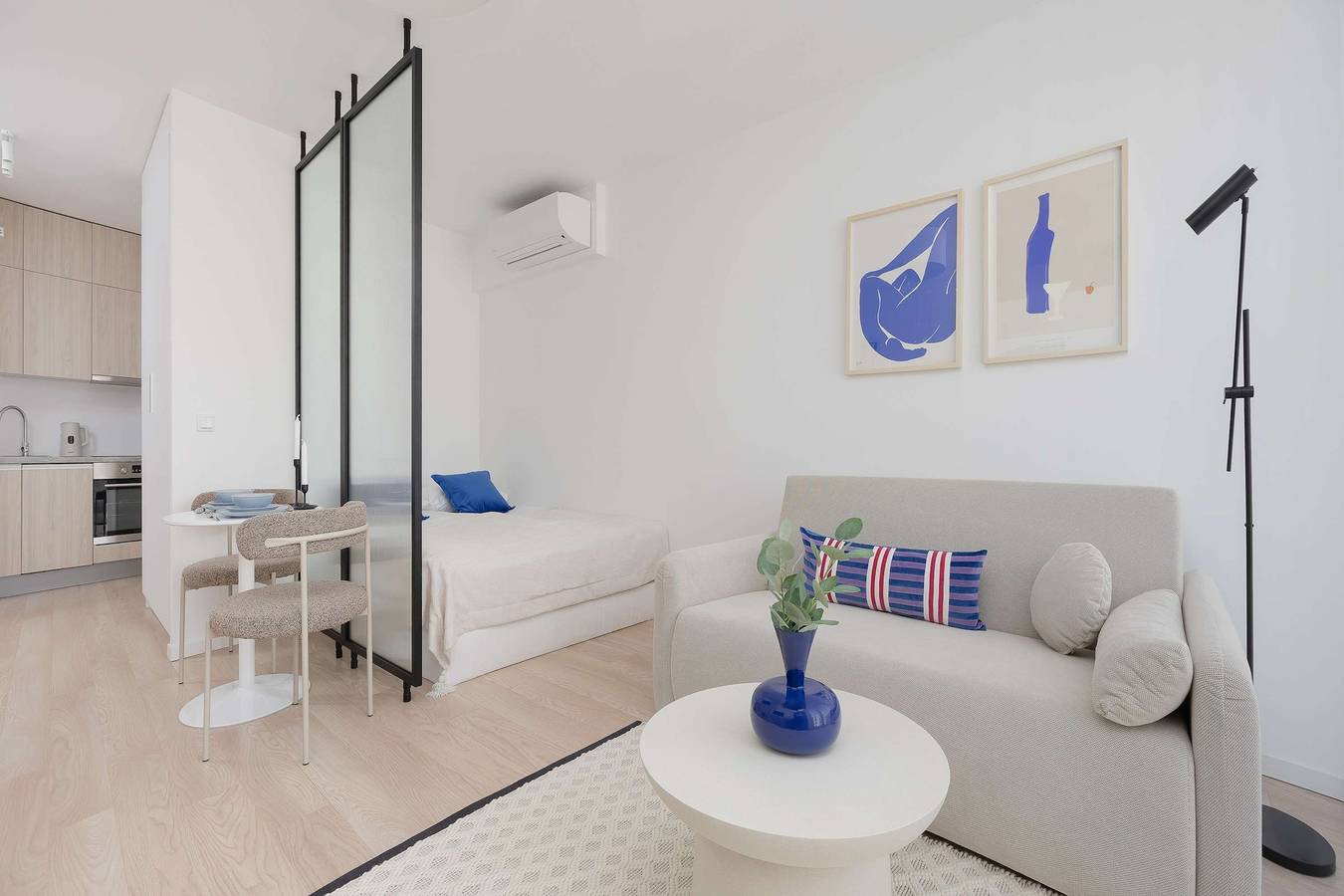 Ganze Ferienwohnung, Functional Studio in the City Centre | Remote Work in Warschau, Masowien