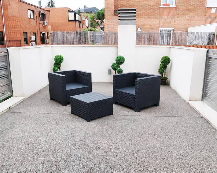 Appartement de vacances pour 2 personnes, avec terrasse ainsi que vue et jardin