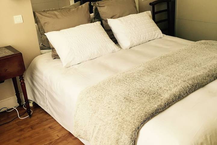 Gîte pour 4 personnes, avec jardin et terrasse dans Tour Solidor - 2