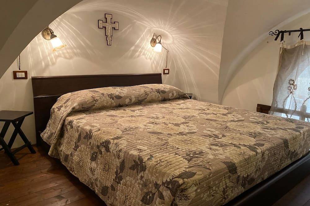 Casetta nel cuore del centro storico, valle d' itria in Martina Franca, Taranto Province