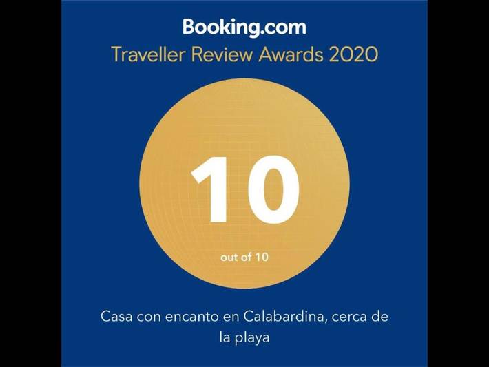 Location de vacances pour 8 personnes, avec jardin à Calabardina - 2