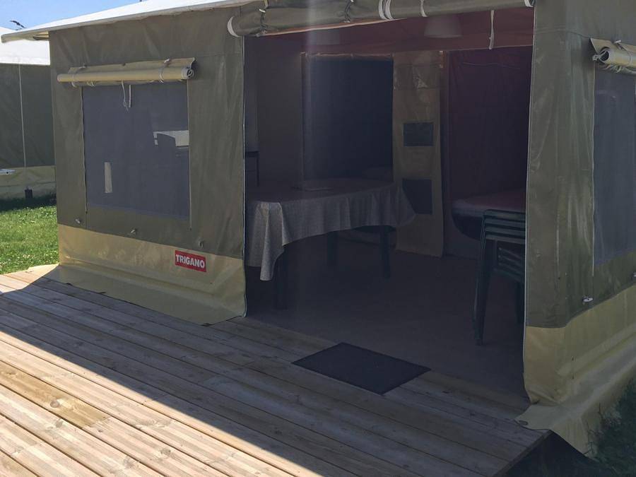 Camping A L'Abri de l'Océan - Canvas bungalow 4 persons in Baye, Quimper region