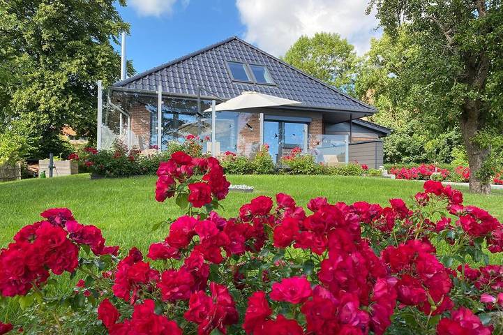 Ferienhaus für 5 Personen, mit Balkon und Sauna sowie Garten