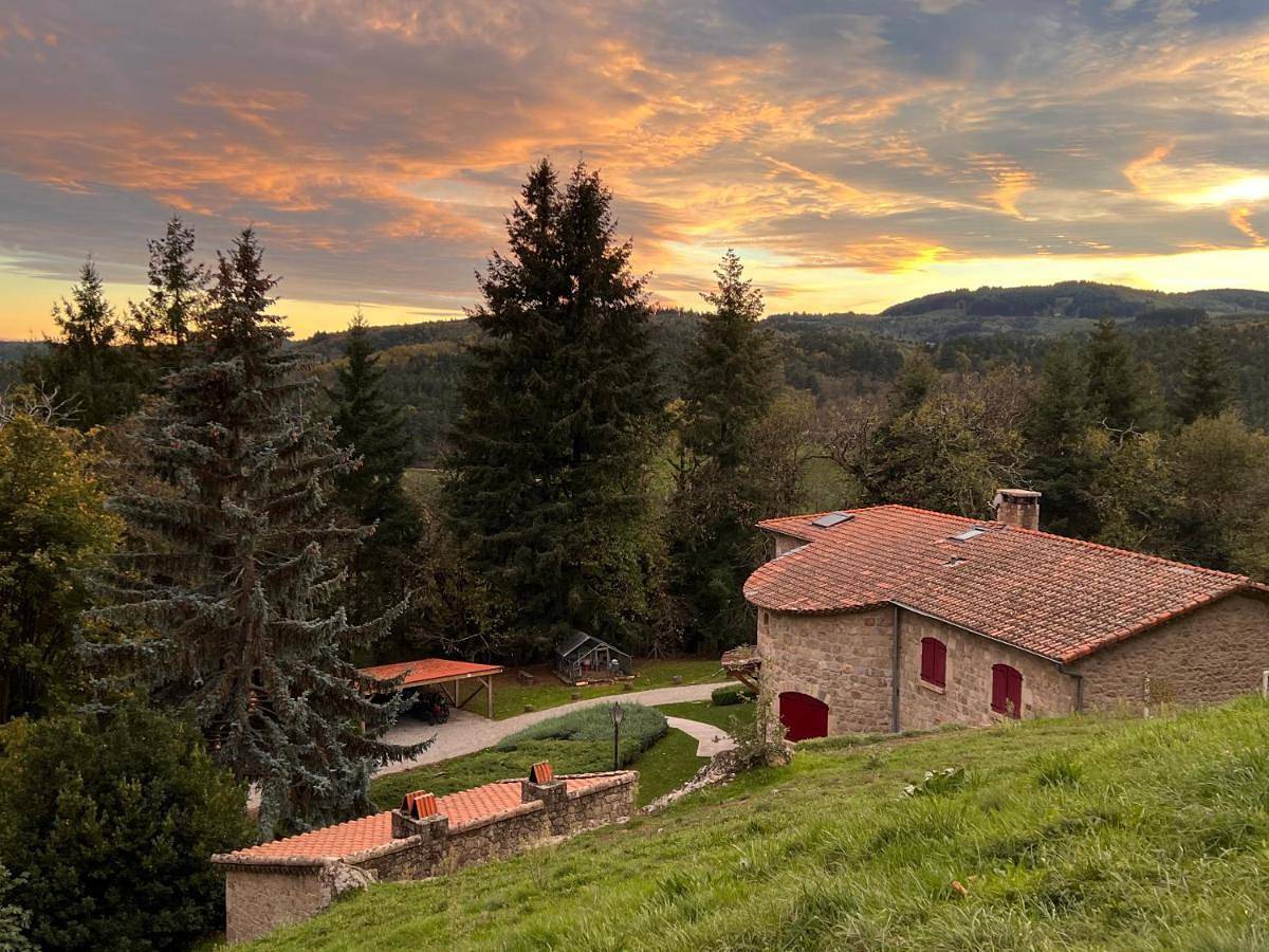 Chateau Rousset in Saint-Apollinaire-de-Rias, Parc naturel régional des Monts d'Ardèche