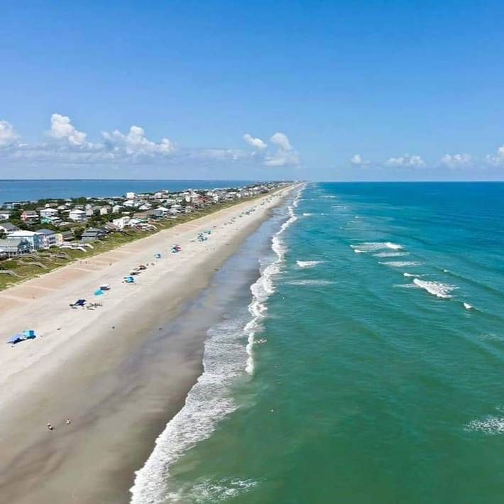 Vacation rental for 7 people, with balcony and pool in Emerald Isle