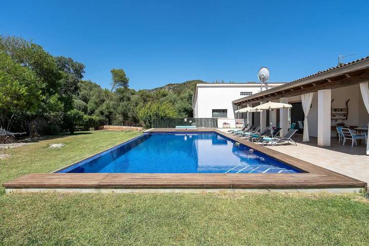 Villa 'S'Alzinar' mit Bergblick, WLAN und Klimaanlage in Crestatx, Sa Pobla