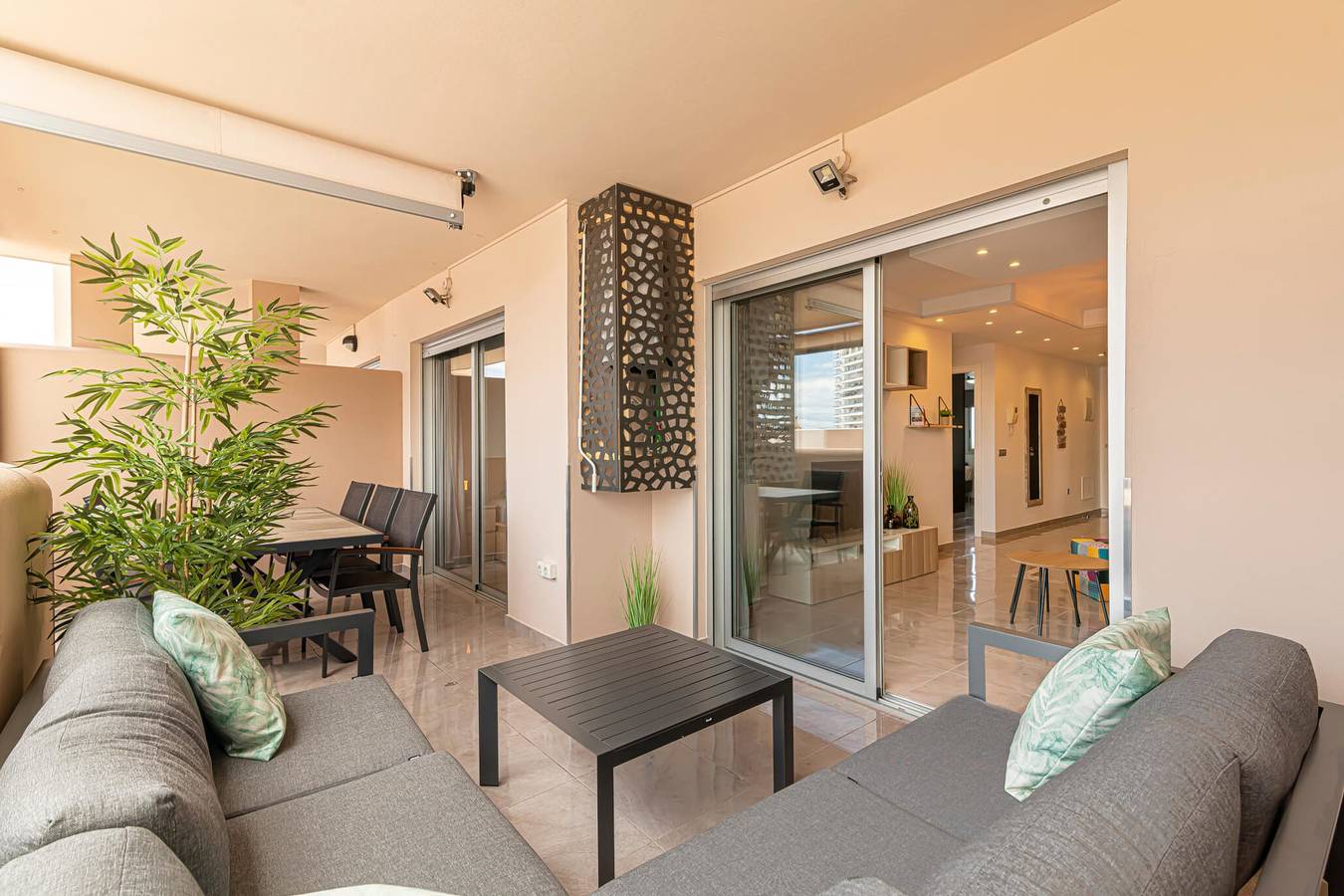 Entire apartment, Go2Tenerife Apart'Madera Terrace, Swimming pool & Parking in Playa Paraíso, Adeje