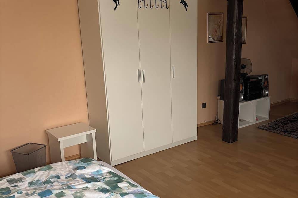 Ganze Wohnung, Fw, gemütlich  60 qm, Dg \n2 Schlafzimmer bis 3 Pers in Bad Nenndorf, Landkreis Schaumburg