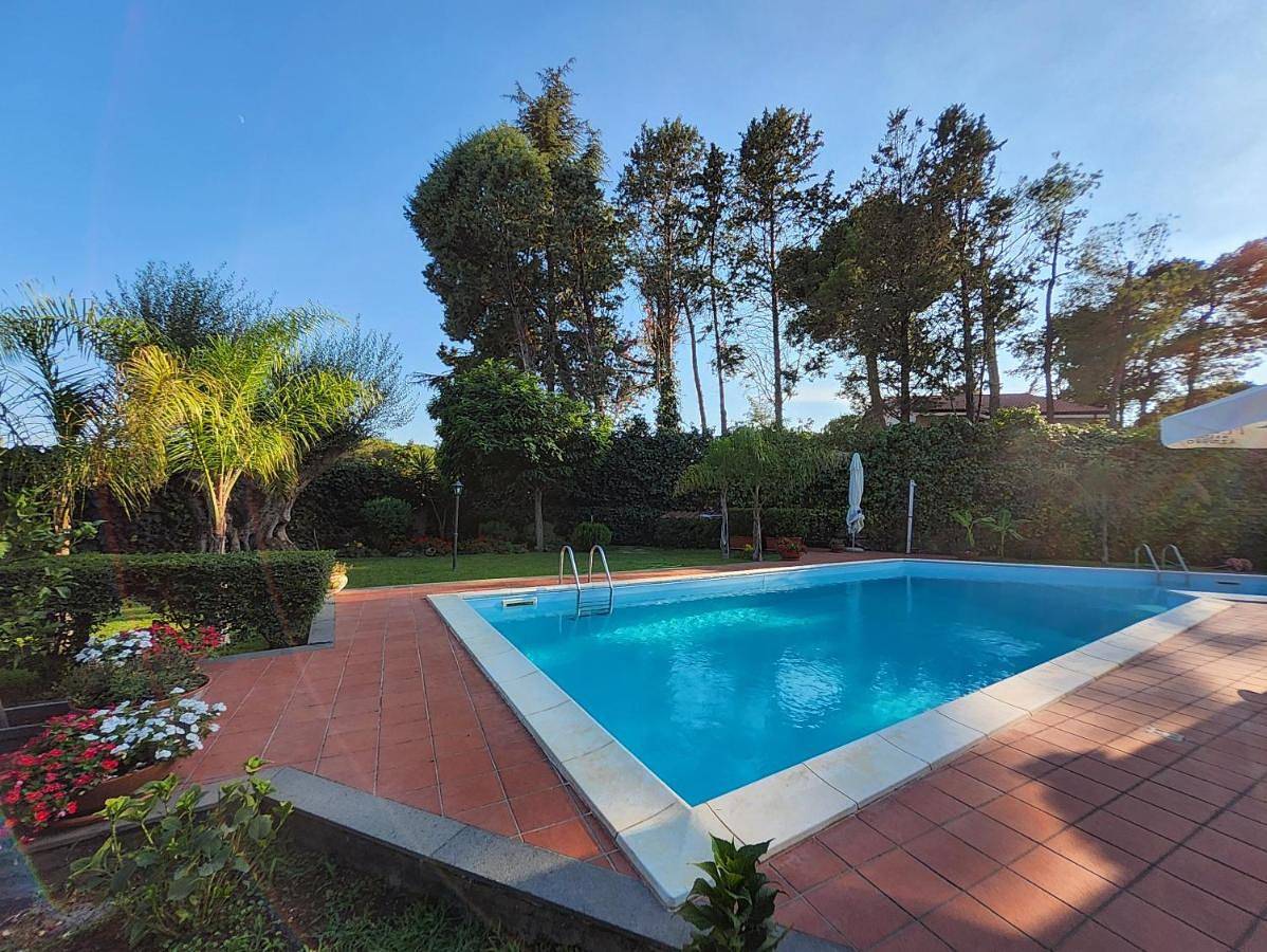 Villa con Piscina Villa Scott del bernese in Nicolosi, Etna
