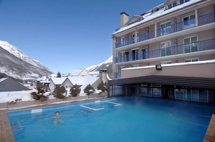 Appart’hôtel pour 5 personnes, avec jacuzzi ainsi que piscine et sauna, animaux acceptés