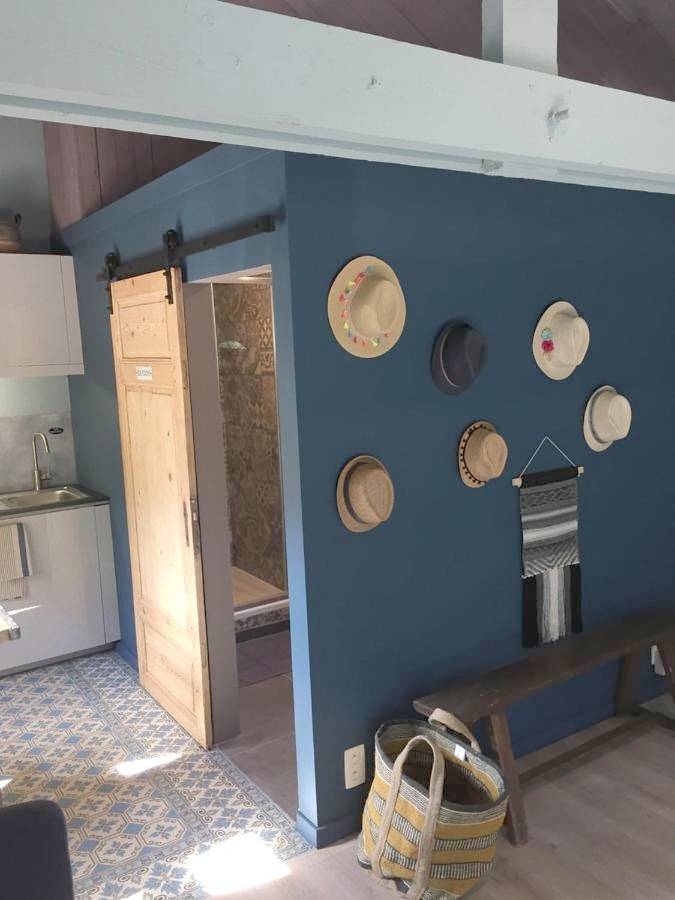 Gîte pour 2 personnes, avec jardin ainsi que vue et terrasse dans Bomal - 3