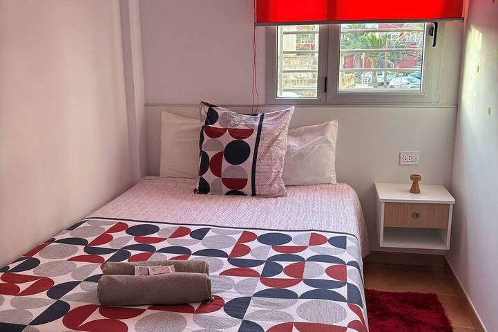 Appartement entier, Appartement près de la plage avec piscine et WIFI (E) in Sardina del Norte, Gáldar