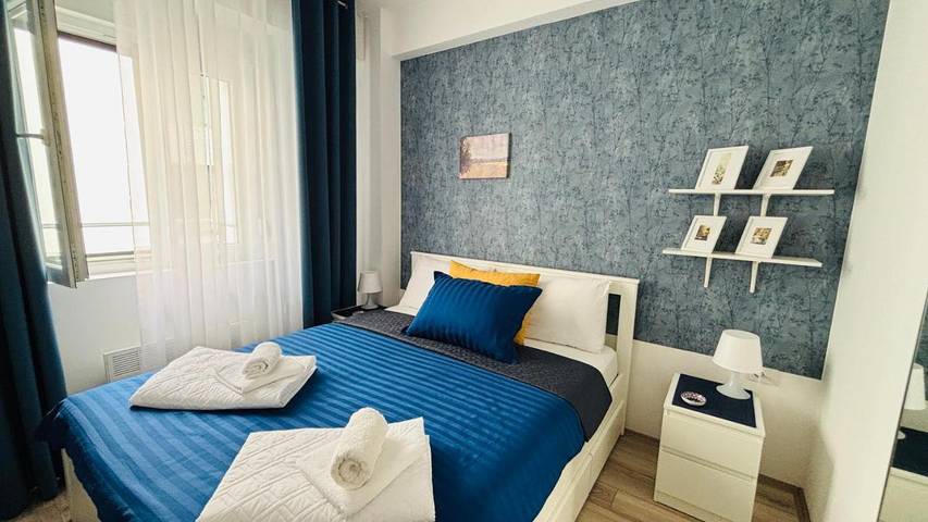 Appartement de vacances pour 4 personnes, avec bassin pour enfant et balcon ainsi que piscine et vue