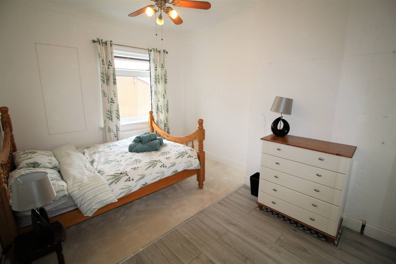 Whitley Bay House Sleeps 6 with Garden in Northumberland