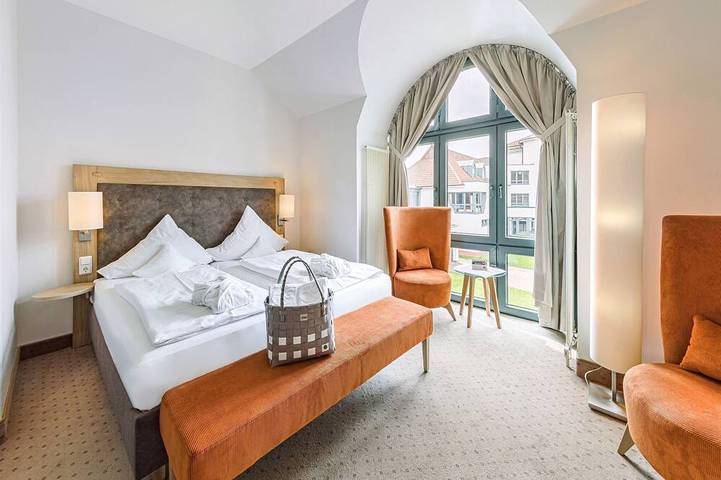Ferienhaus für 2 Personen, mit Garten und Pool in Bad Wildungen