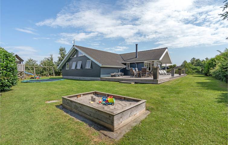 Ferienhaus für 14 Personen, mit Terrasse und Whirlpool sowie Garten und Sauna in Lolland-Falster - 3