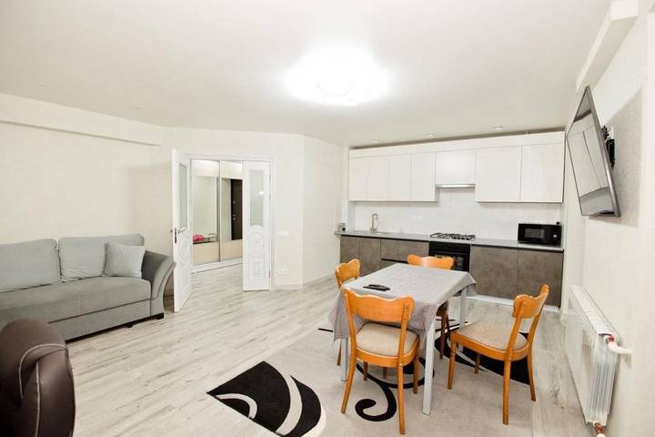 Apartament wakacyjny dla 4 osób, z widok i balkon w Mołdawia