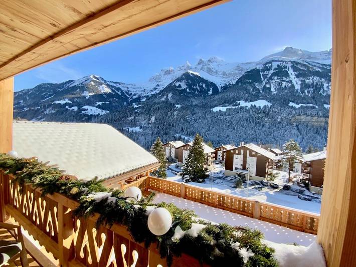 Ganze Wohnung, Schöne 3-Zimmer-Wohnung mit Whirlpool in Montagnier - Von Mrs Miggins in Planachaux, Champéry