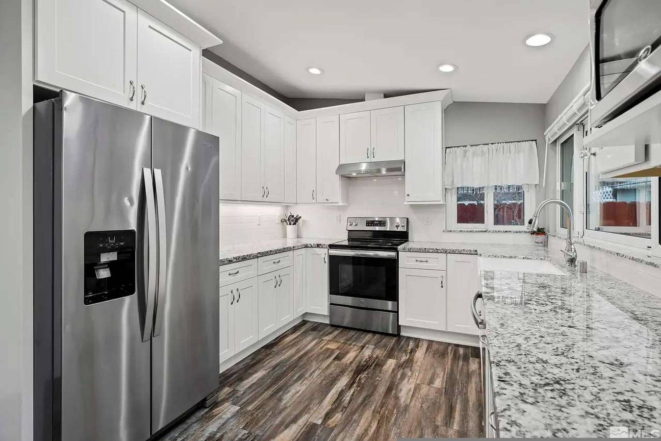 Family 4Br Home with Patio by Willowcreek Park in Sparks, Nevada (Estados Unidos)