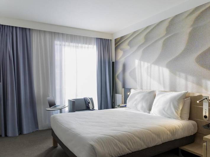 Hôtel pour 4 personnes, avec Terrasse et Vue à Charleroi