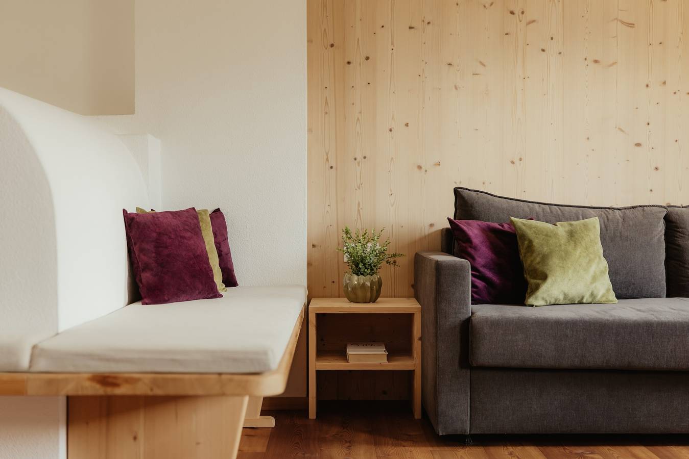 Appartement entier, Nouveau penthouse Zirm à l’Untermairhof avec vue sur la montagne, terrasse privée et grande salle à manger in Selva dei Molini, Alpes de Zillertal