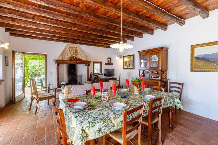 Villa für 6 Personen, mit Seeblick und Terrasse sowie Sauna, mit Haustier in Gargnano - 2