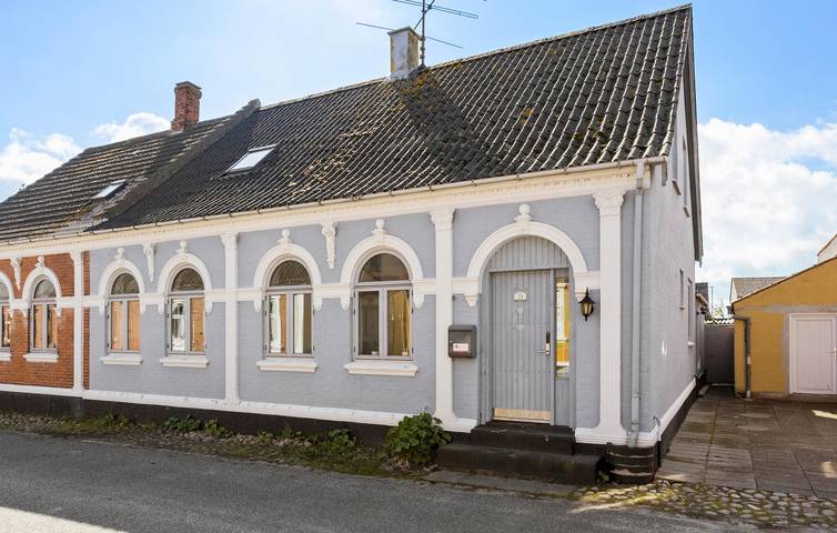 Feriehus for 8 personer, med Terrasse i Marstal