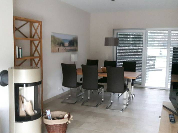 Ferienhaus für 6 Personen, mit Seeblick und Balkon sowie Garten und Ausblick, kinderfreundlich in Mönkebude