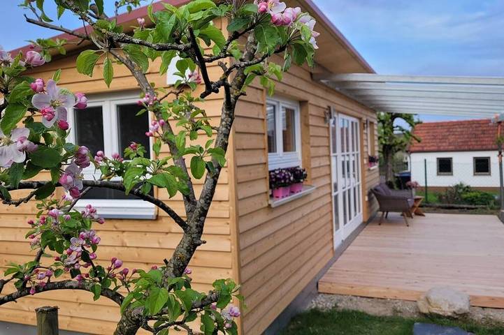 Lodge für 4 Personen, mit Garten