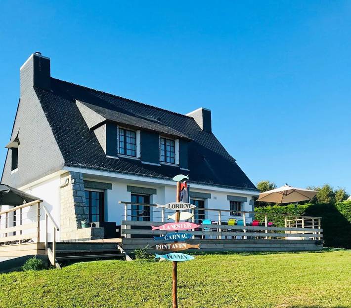 Gîte pour 8 personnes, avec piscine ainsi que terrasse et jardin à Ploemeur - 2