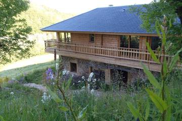 Maison de campagne pour 6 personnes, avec balcon et jardin à Sainte-Eulalie-d'Olt