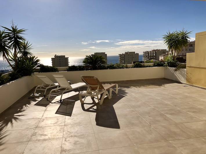 Appartement entier, Appartement de vacances 'Amazing In Puerto Alto' avec vue sur la mer, piscine partagée et Wi-Fi in Puerto Deportivo de Estepona, Estepona