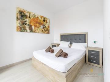 Villa in Playa de Alcúdia, Muro für 8 