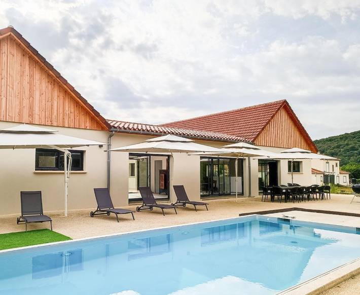 Gîte pour 15 personnes, avec piscine, animaux acceptés
