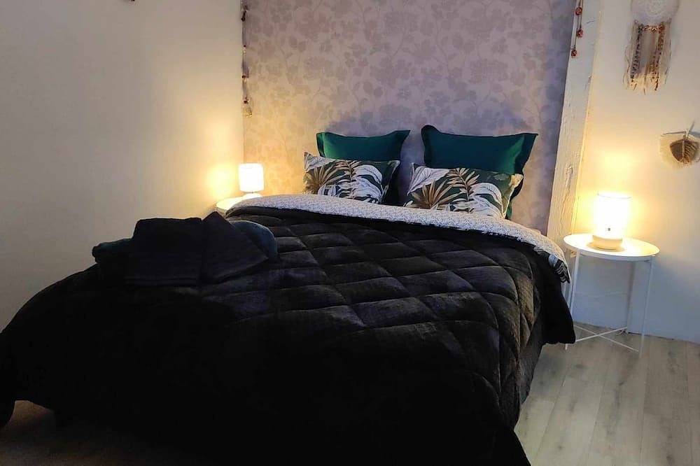 Les 3 Terrasses Maison aux Portes du Morvan Avec Spa au Pied de la Vieille Ville in Avallon, Parque natural de Morvan