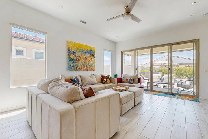 Ferienhaus für 4 Personen, mit Terrasse und Pool sowie Ausblick - 1