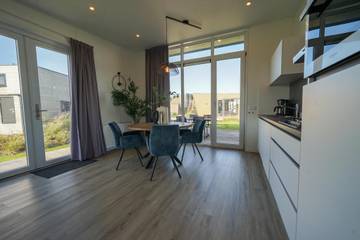 Chalet voor 4 Personen in Hindeloopen, Nederlandse kust, Afbeelding 2