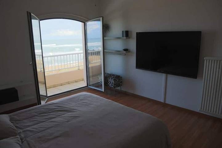 Gîte pour 6 personnes, avec balcon dans Plage Chambre d'Amour - 4