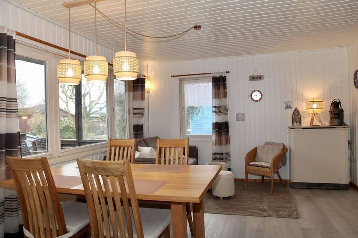 Ferienhaus für 4 Personen, mit Terrasse und Garten sowie Ausblick in Südbrookmerland - 2