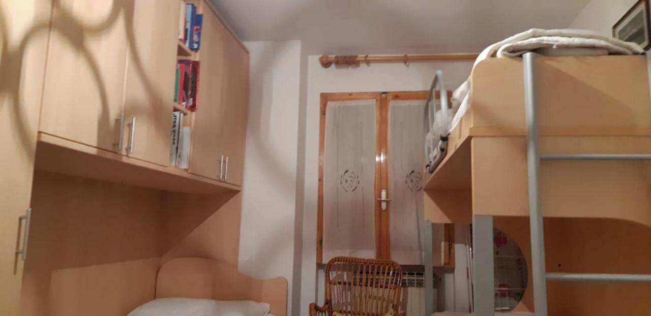 Appartement entier, Two-Bedroom Apartment in Champoluc, Ayas