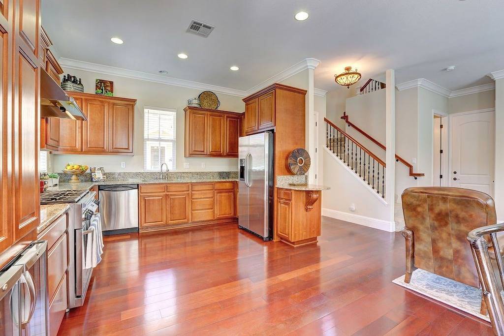 Spaziergang zu den Restaurants, Weinkellereien und Mehr in Napa Valley