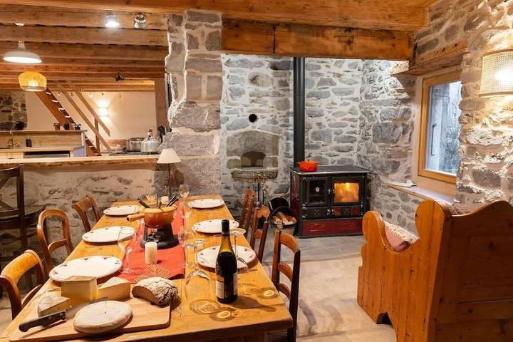 Chalet pour 6 personnes, avec Terrasse ainsi que Jardin et Vue