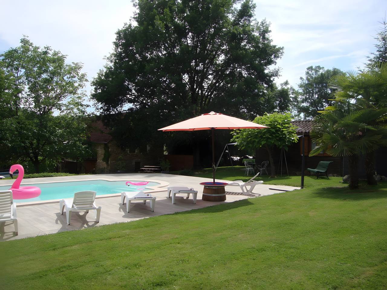 Maison de vacances « Gîte Le Séchoir » avec piscine partagée, Wi-Fi et climatisation in Les Quatre-Routes-du-Lot, Lot