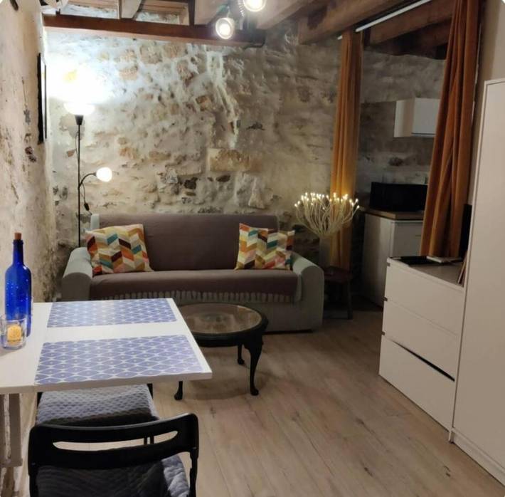 Gîte pour 2 personnes dans Arenes D Arles