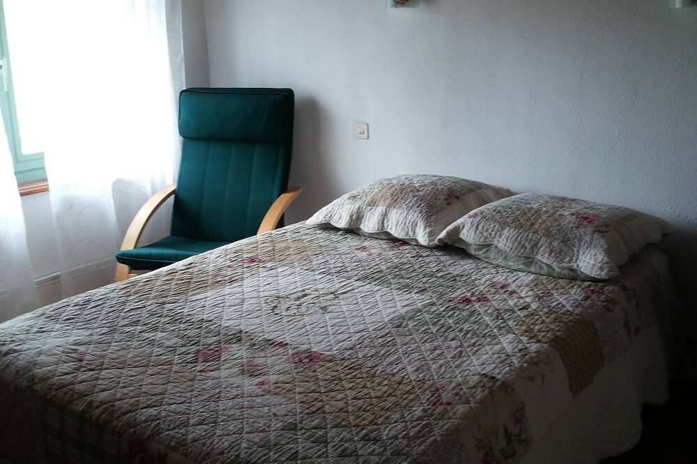 Grand gite proche Pal Centre France 15 pers in Loddes, Région de Vichy