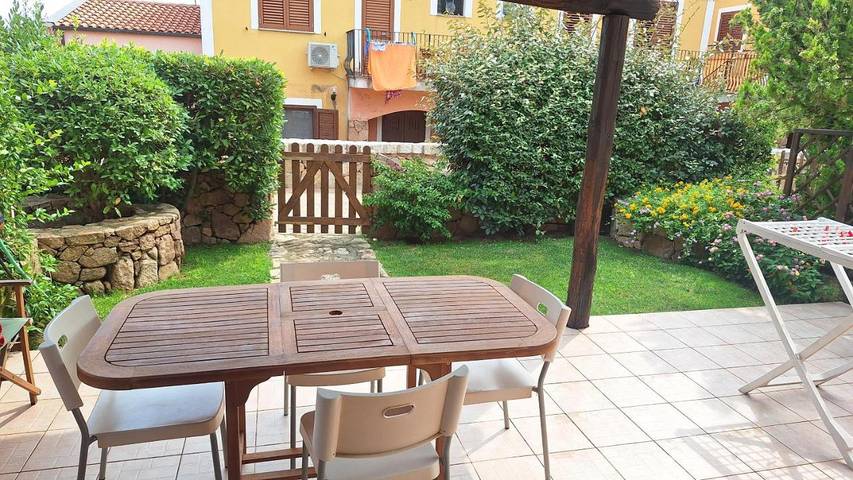 Appartamento per 3 persone, con terrazza e giardino in Porto Pollo
