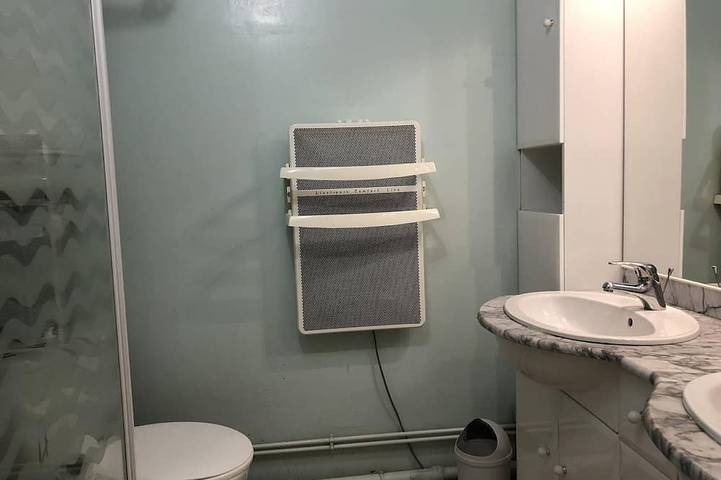 Apartamento entero, Estudio para 6 personas a pie de pistas con ascensor y parking gratuito in La Pierre Saint-Martin, Arette