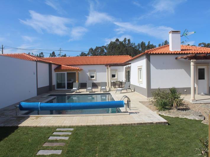 Villa für 4 Personen, mit Pool und Garten in Portugal