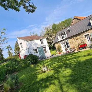 Gîte pour 2 personnes, avec jardin à Lithaire